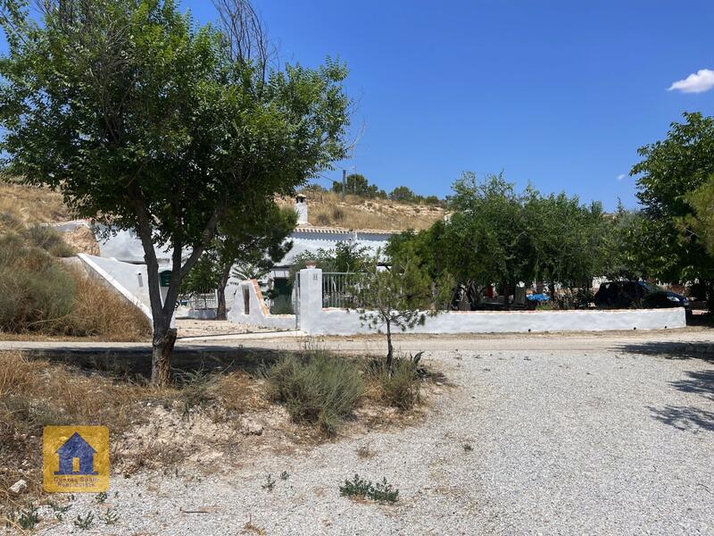 4 bedroom Cave House for sale