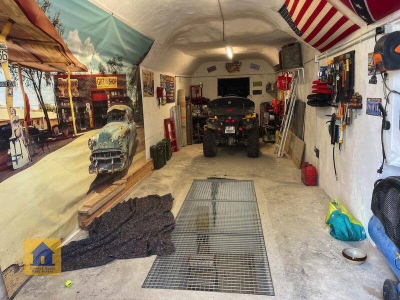 4 bedroom Cave House for sale