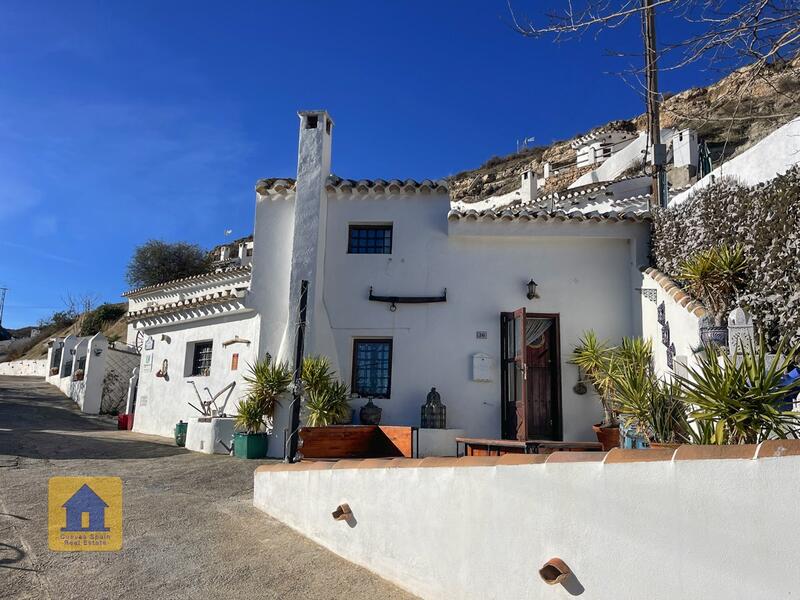 5 sovrum Grottahus till salu