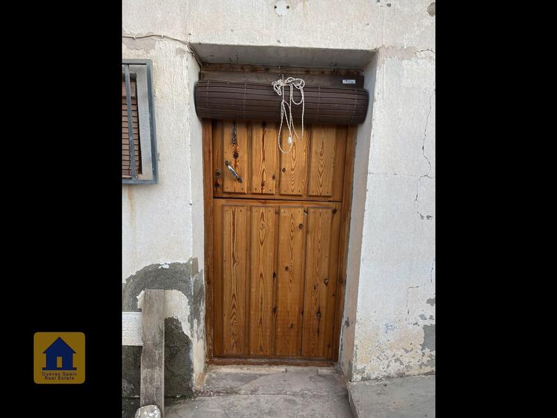 2 sovrum Grottahus till salu