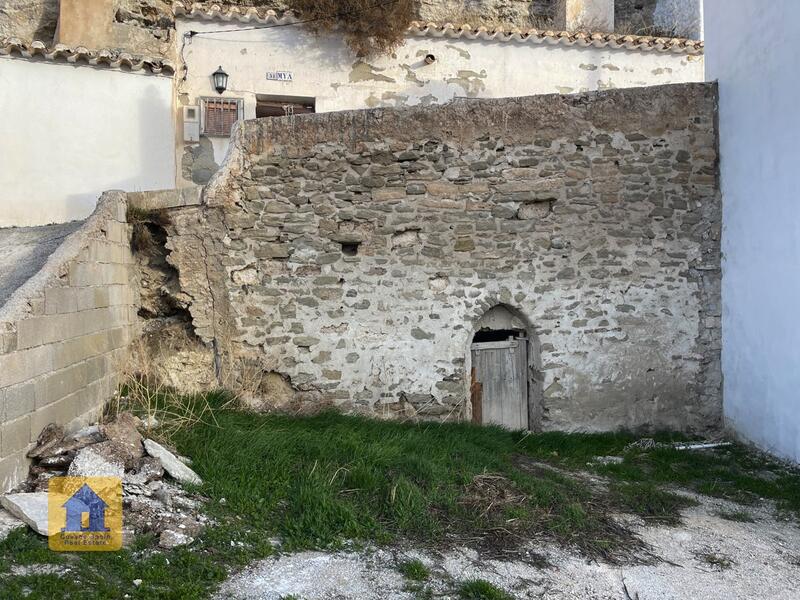 2 sovrum Grottahus till salu