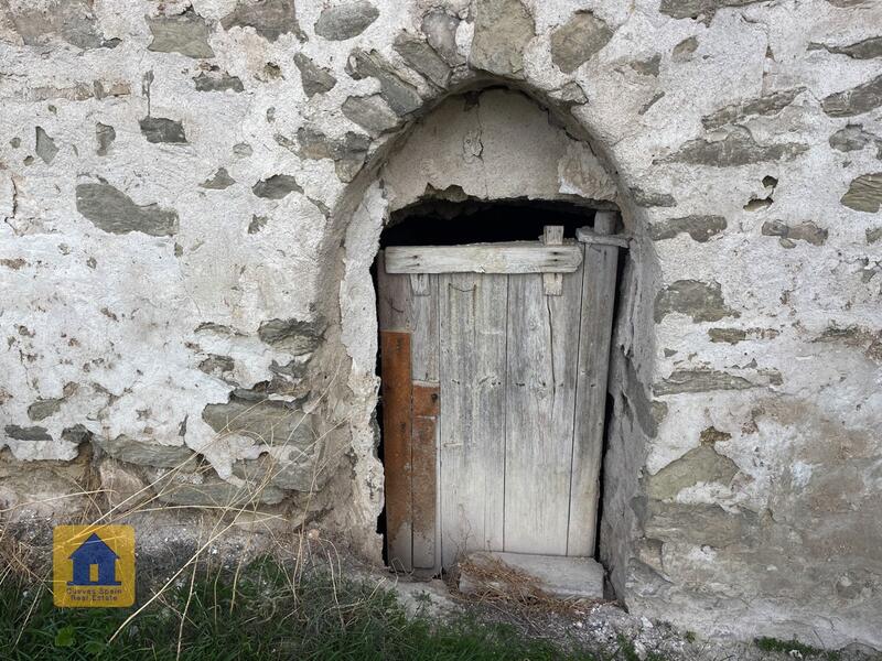 2 sovrum Grottahus till salu