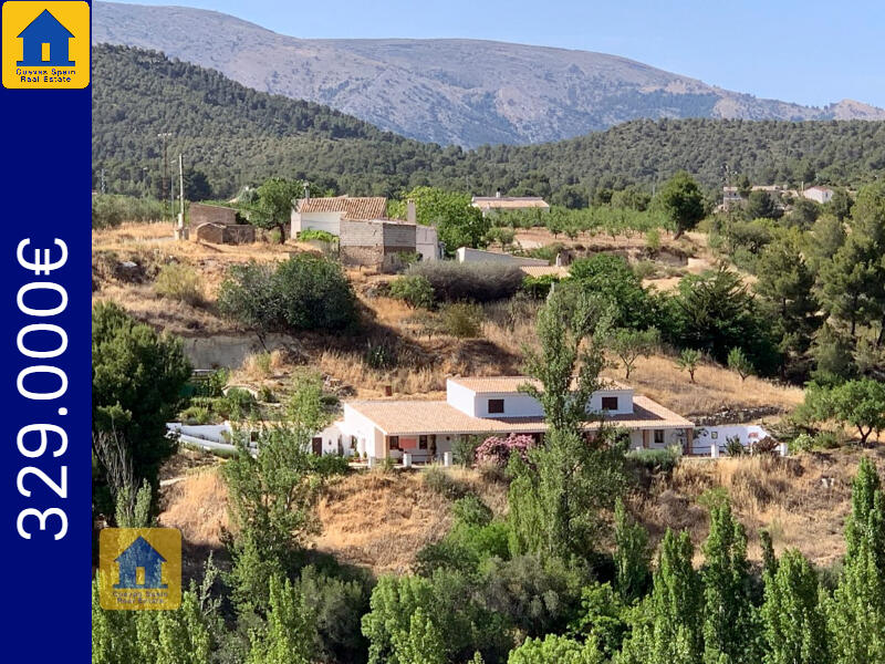 4 bedroom Villa for sale