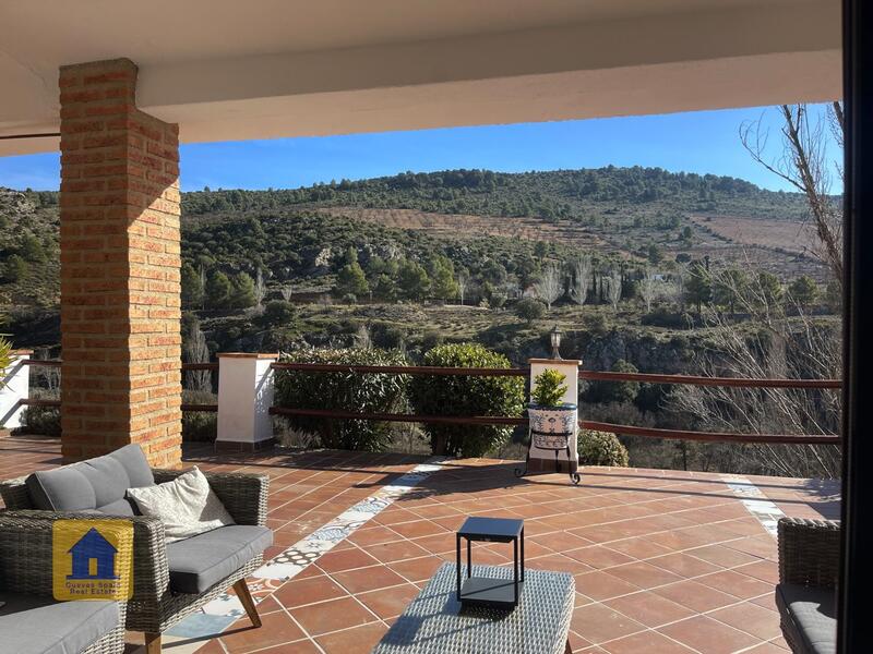 4 bedroom Villa for sale