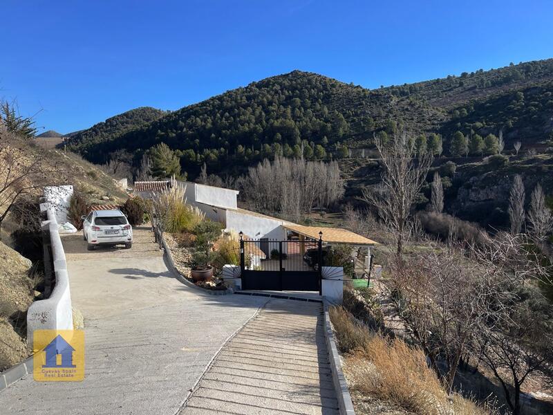 4 bedroom Villa for sale