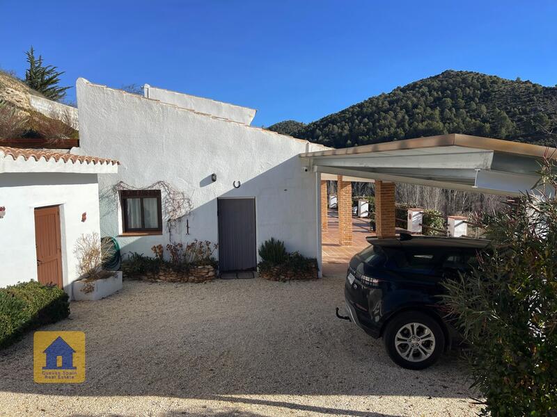 4 bedroom Villa for sale