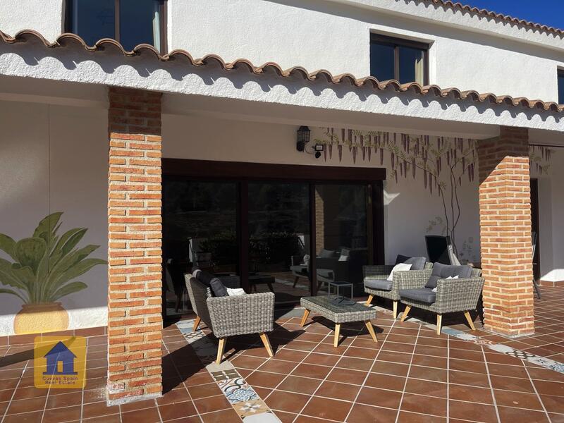 4 bedroom Villa for sale