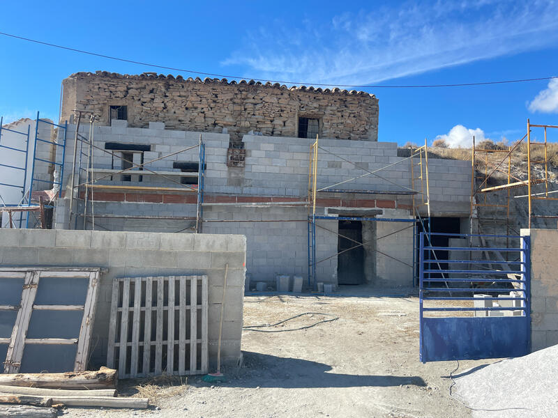 10 bedroom Cave House for sale