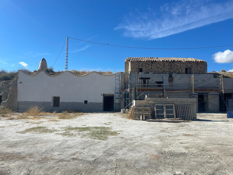 10 bedroom Cave House for sale