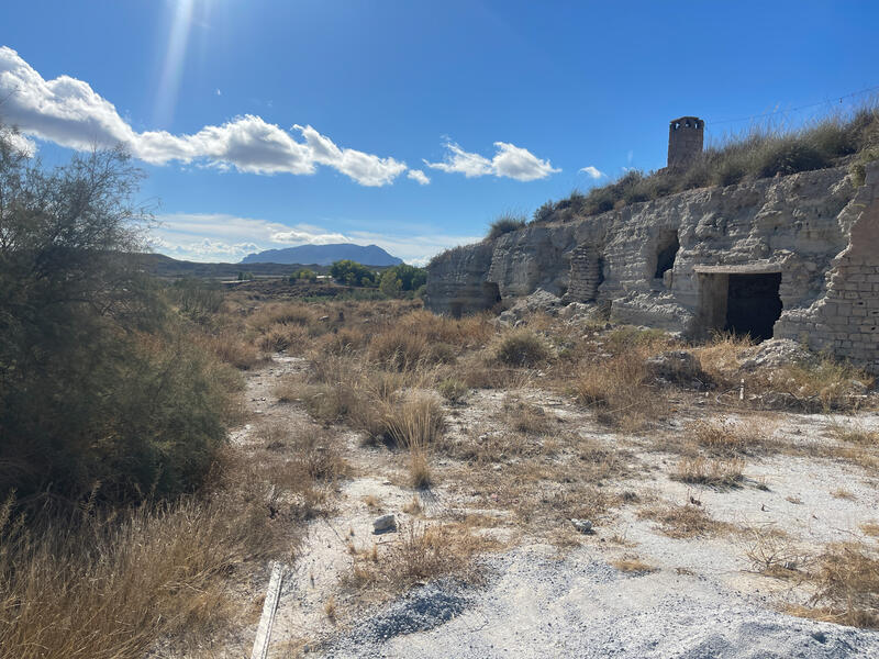 10 bedroom Cave House for sale