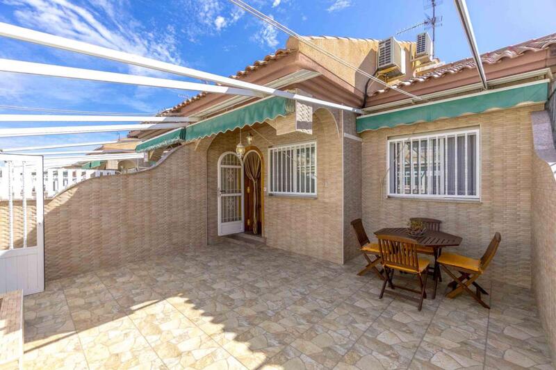 Villa en venta en Lo Pagan, Murcia