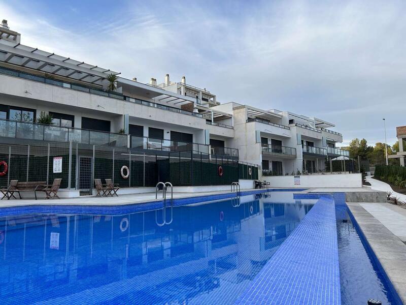 Apartment for sale in Dehesa de Campoamor, Alicante