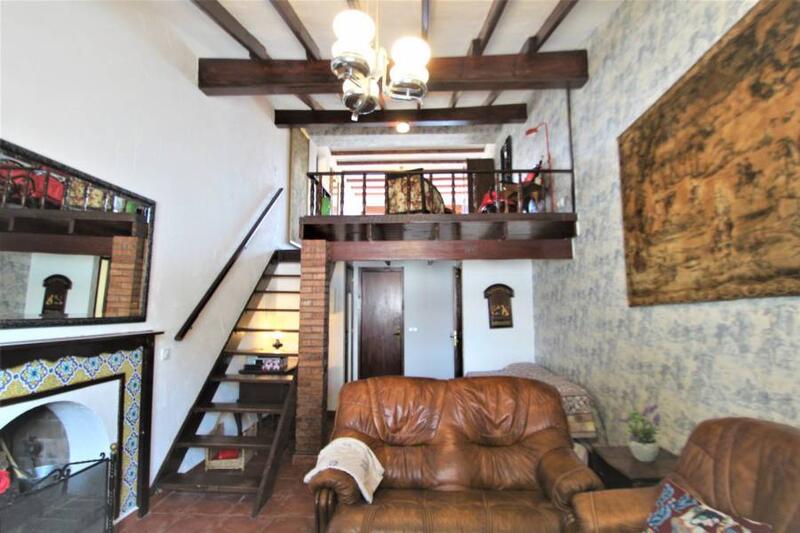 9 Cuarto Villa en venta