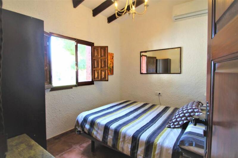 9 Cuarto Villa en venta