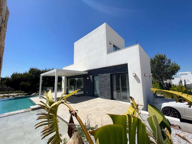 Villa à vendre dans Las Colinas Golf, Alicante