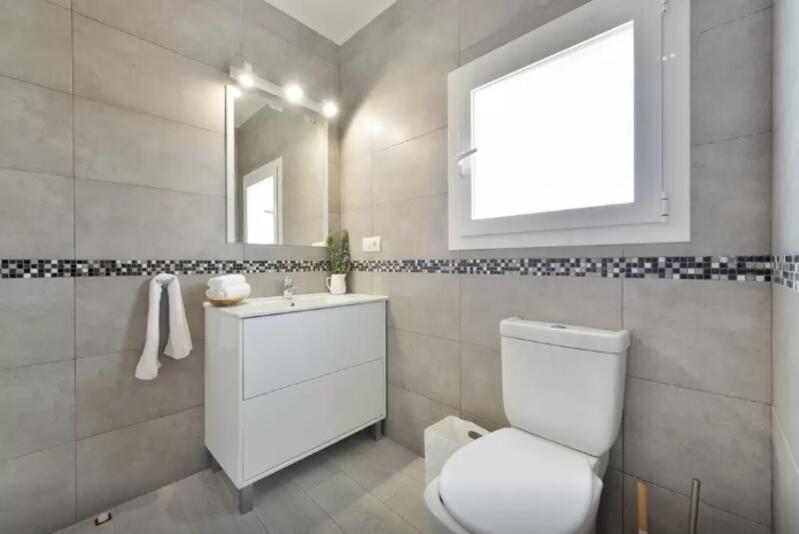8 bedroom Villa for sale
