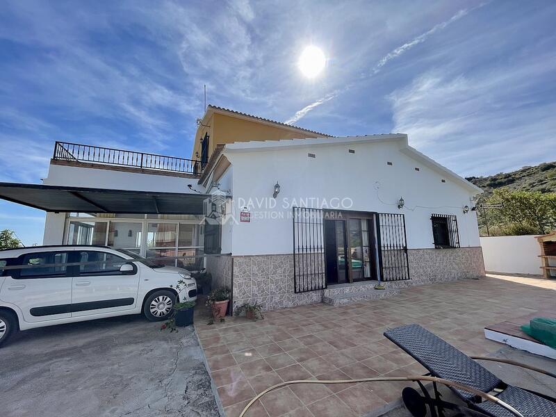 Villa zu verkaufen in Archez, Málaga