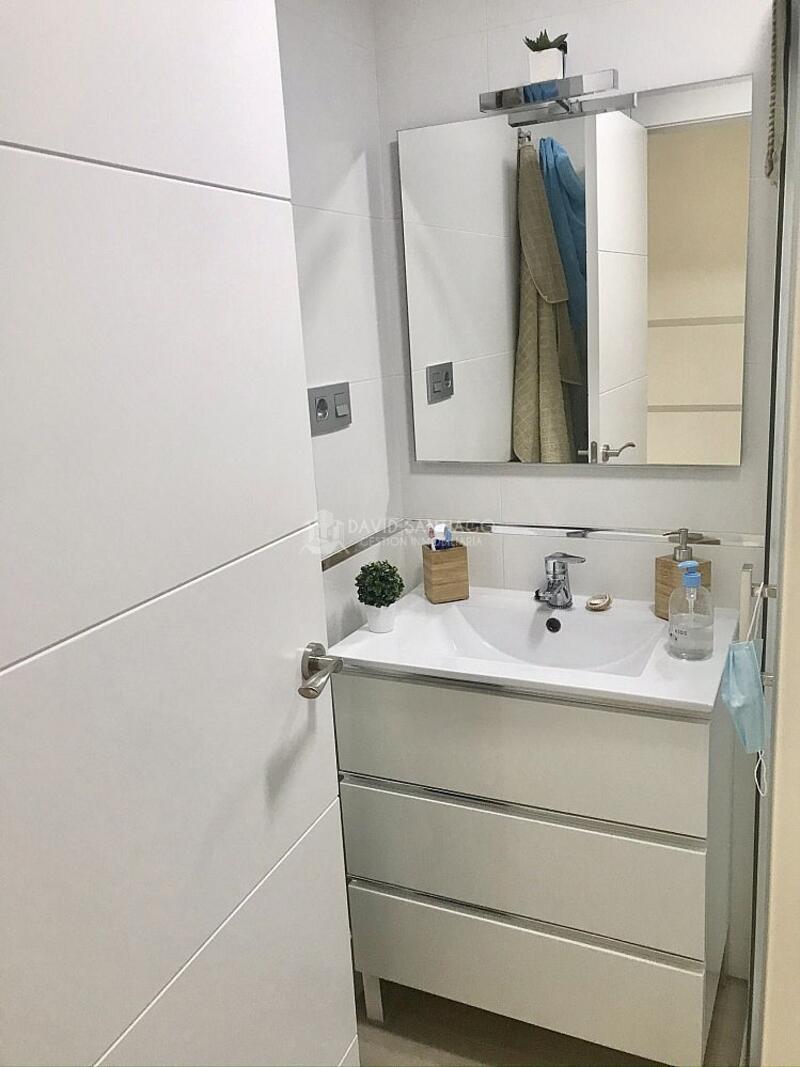 1 bedroom Apartment for Long Term Rent