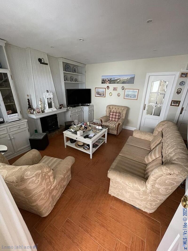 4 bedroom Townhouse for sale