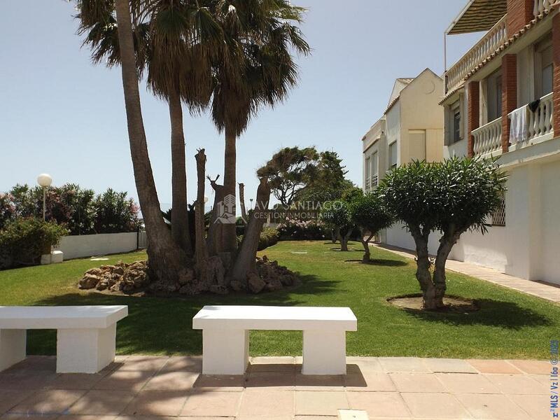 4 bedroom Townhouse for sale