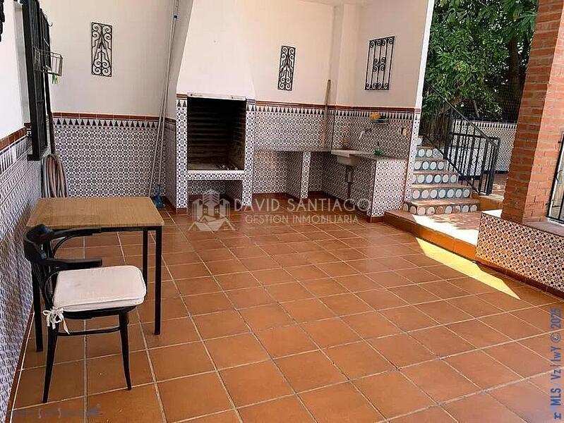 3 bedroom Townhouse for sale