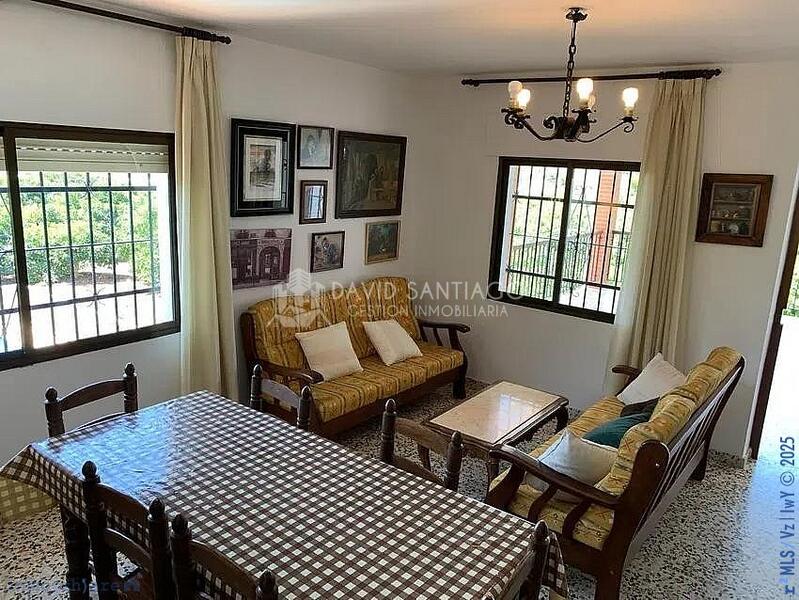 3 bedroom Townhouse for sale