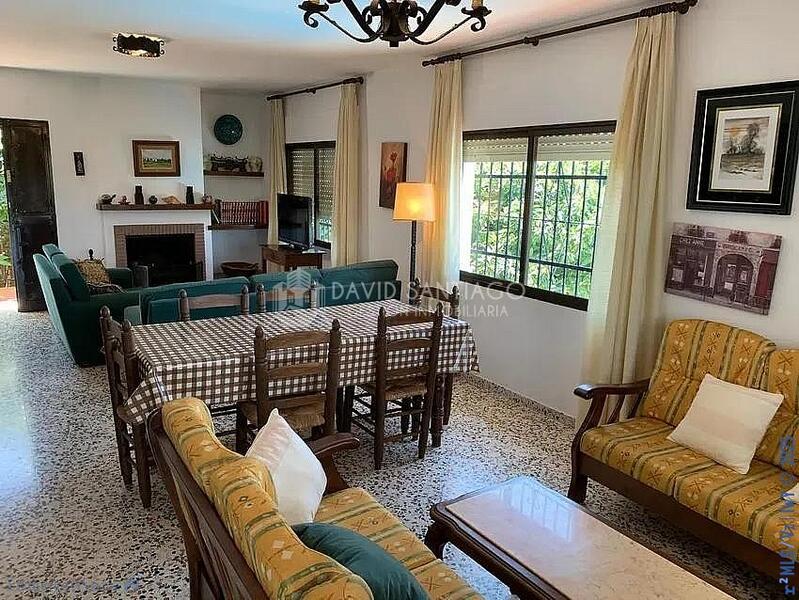 3 bedroom Townhouse for sale