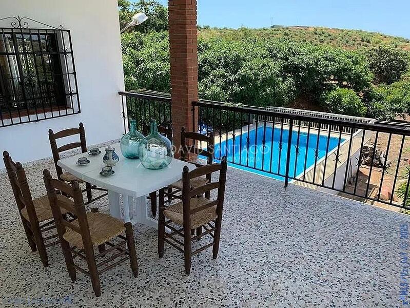 3 bedroom Townhouse for sale