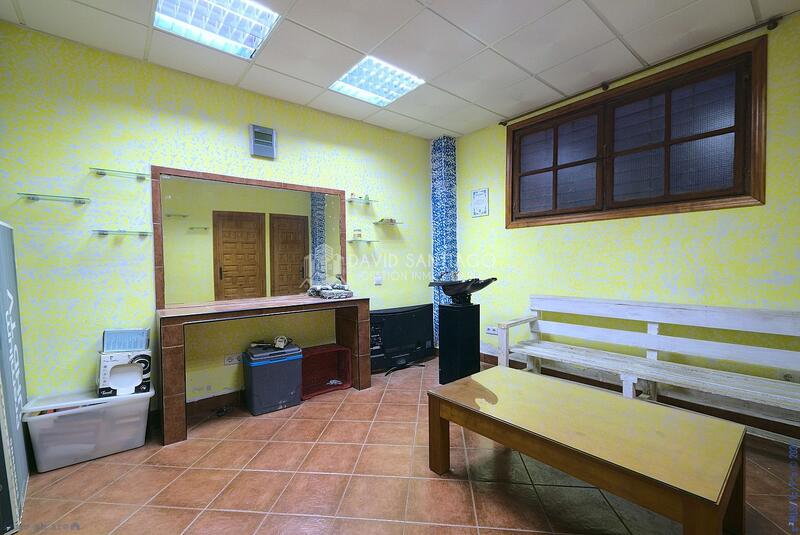 4 bedroom Townhouse for sale
