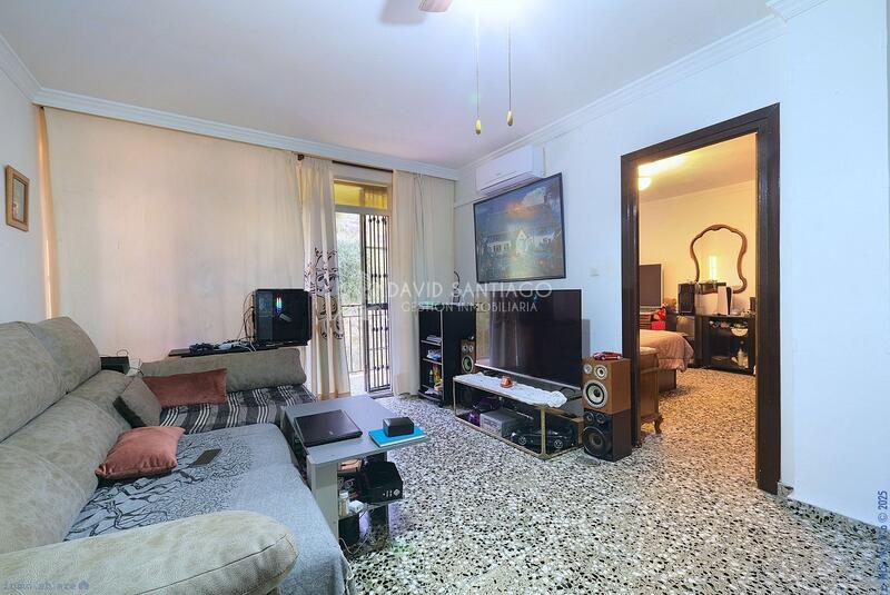 4 bedroom Townhouse for sale