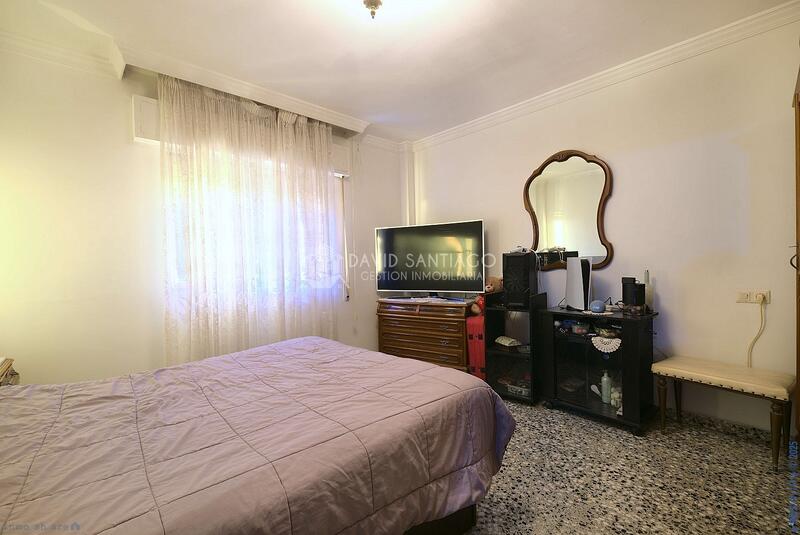 4 bedroom Townhouse for sale
