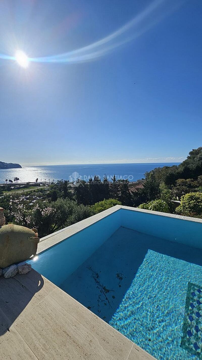 5 soverom Villa til salgs