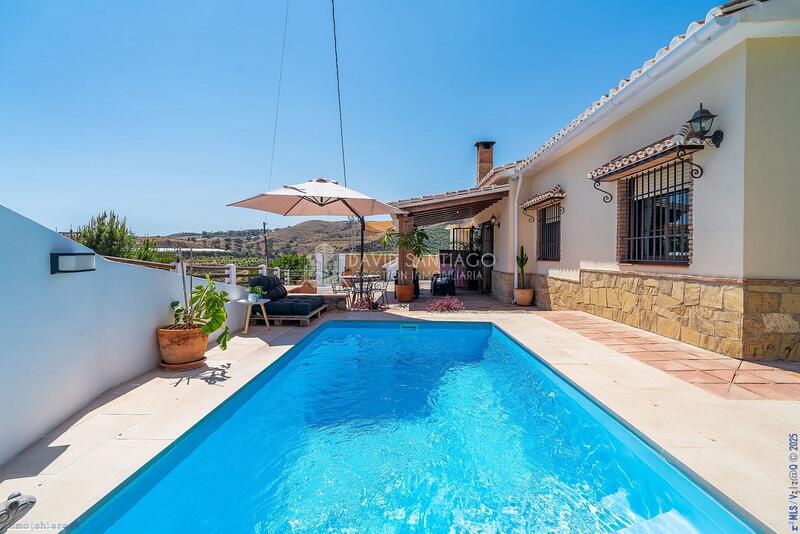 Villa til salg i Torrox, Málaga