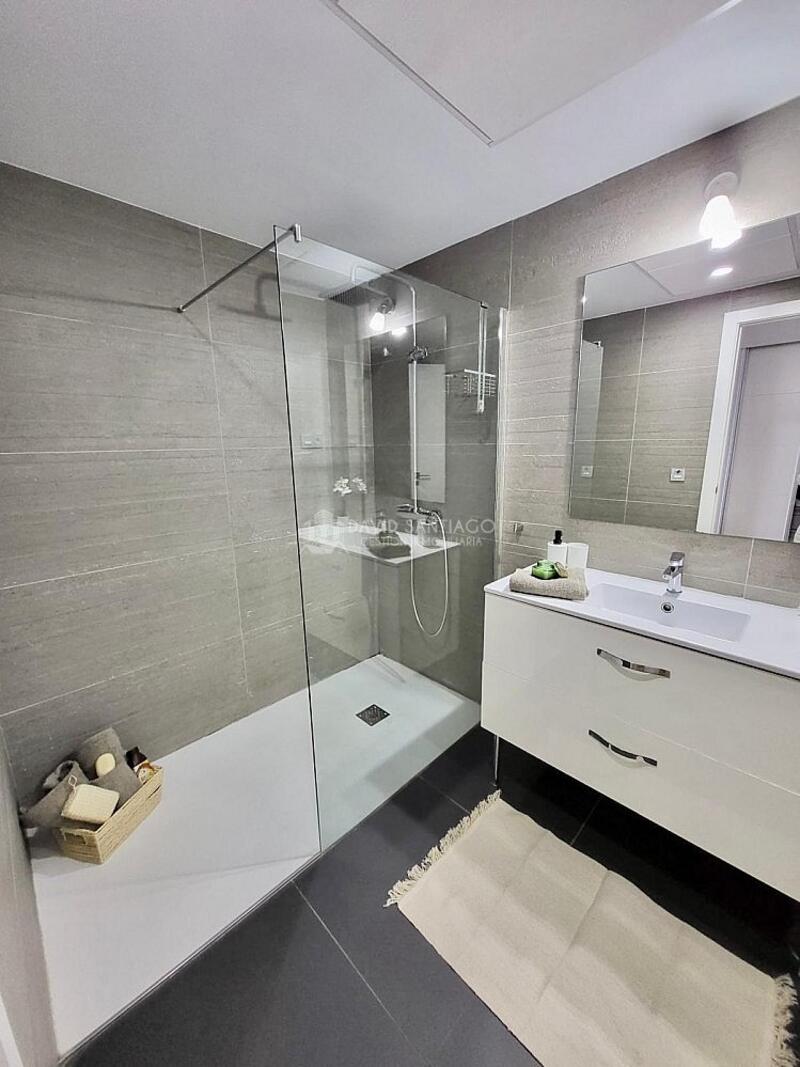 2 slaapkamer Appartement voor lange termijn huur