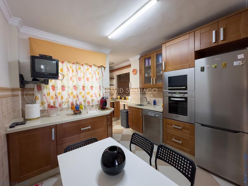 4 bedroom Apartment for sale