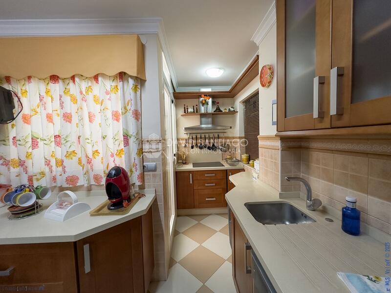 4 bedroom Apartment for sale