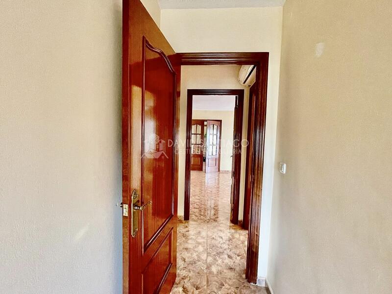 3 спальная комната квартира продается