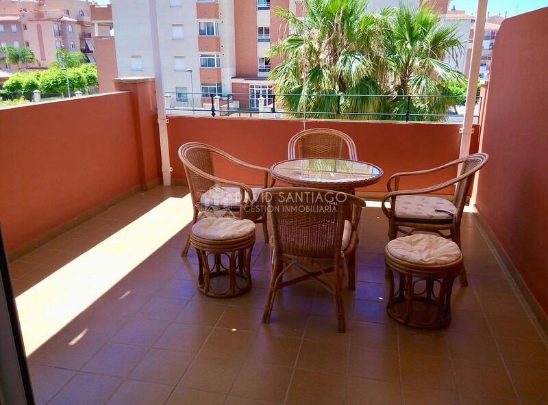 Apartamento para alquiler a largo plazo en Mezquitilla, Málaga