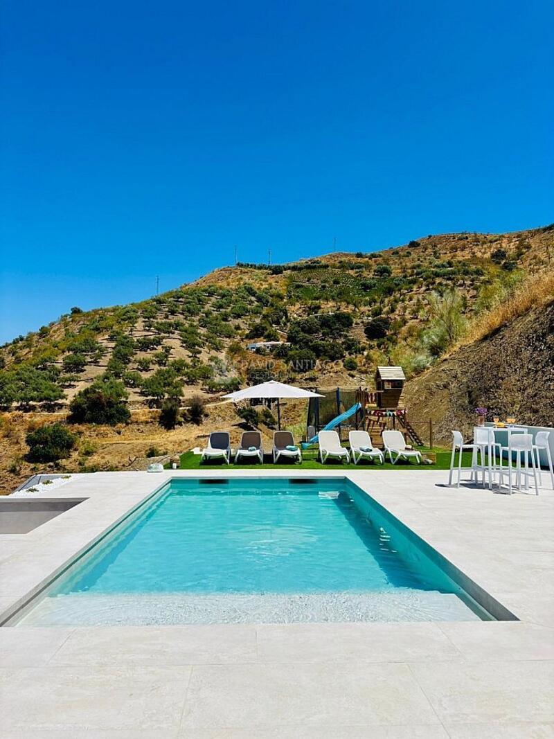 3 bedroom Villa for Long Term Rent