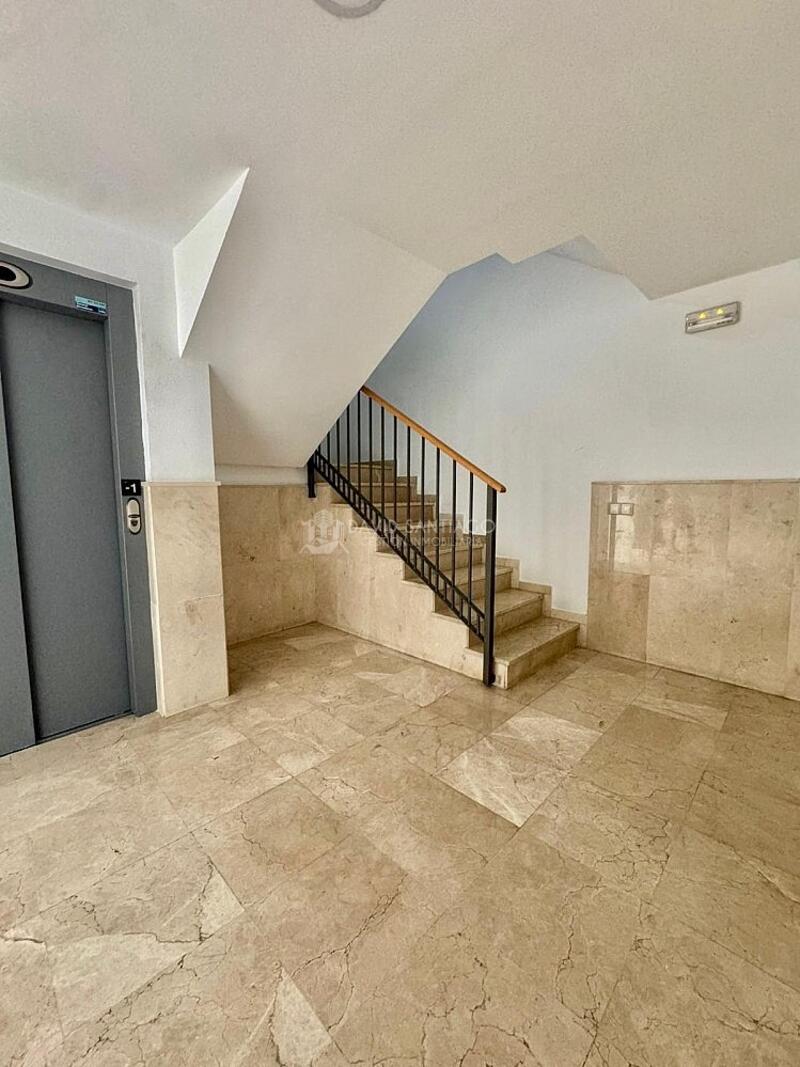 2 bedroom Apartment for Long Term Rent