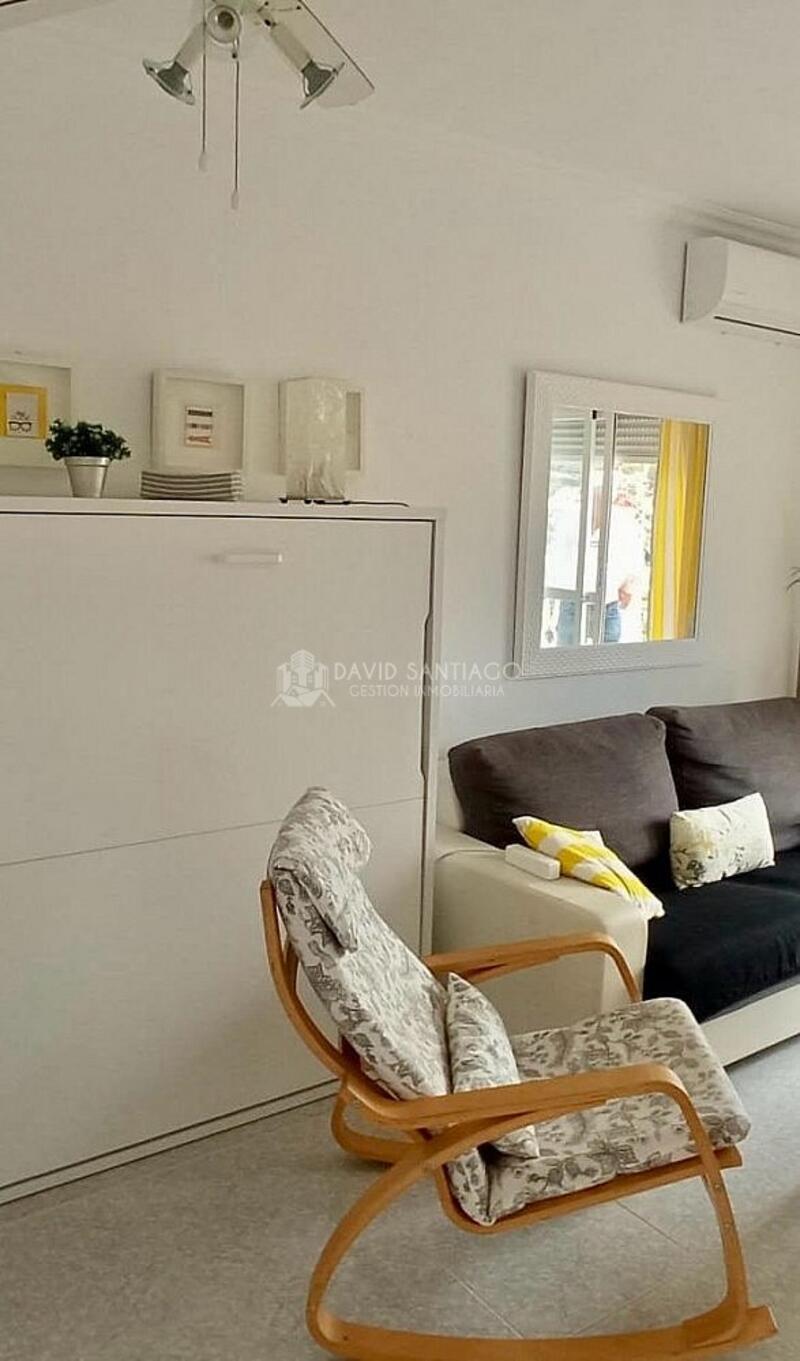 1 bedroom Apartment for Long Term Rent