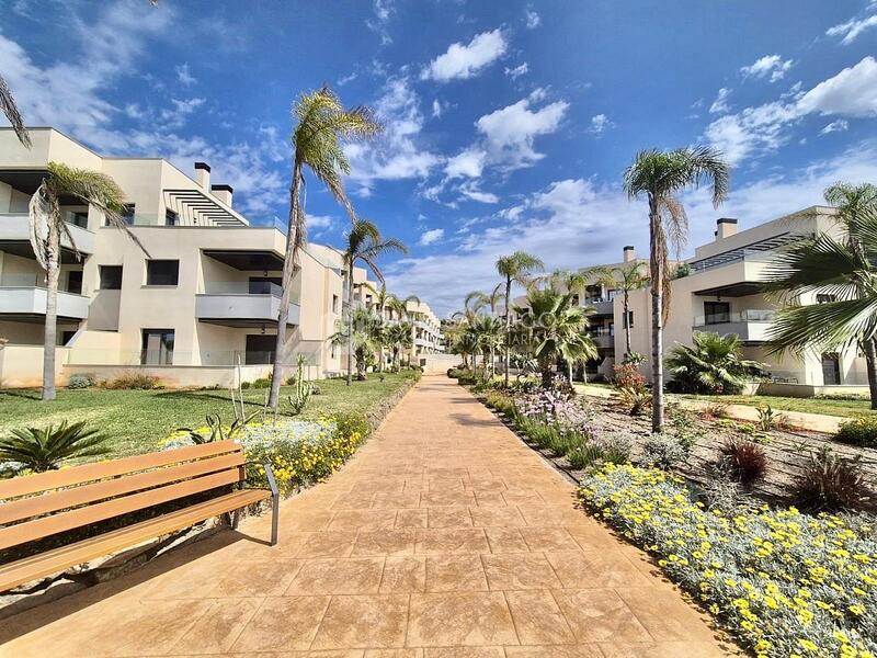 1 bedroom Apartment for Long Term Rent