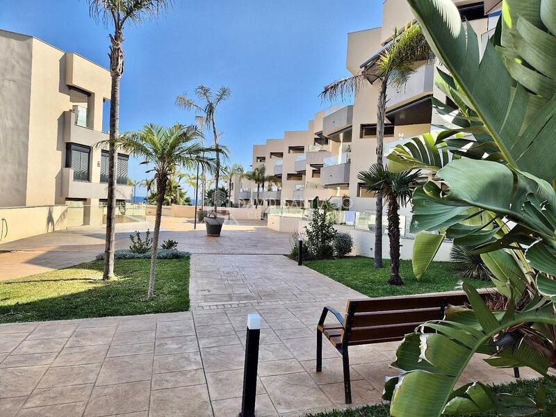 1 bedroom Apartment for Long Term Rent
