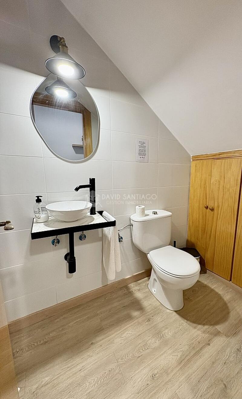 5 bedroom Apartment for sale