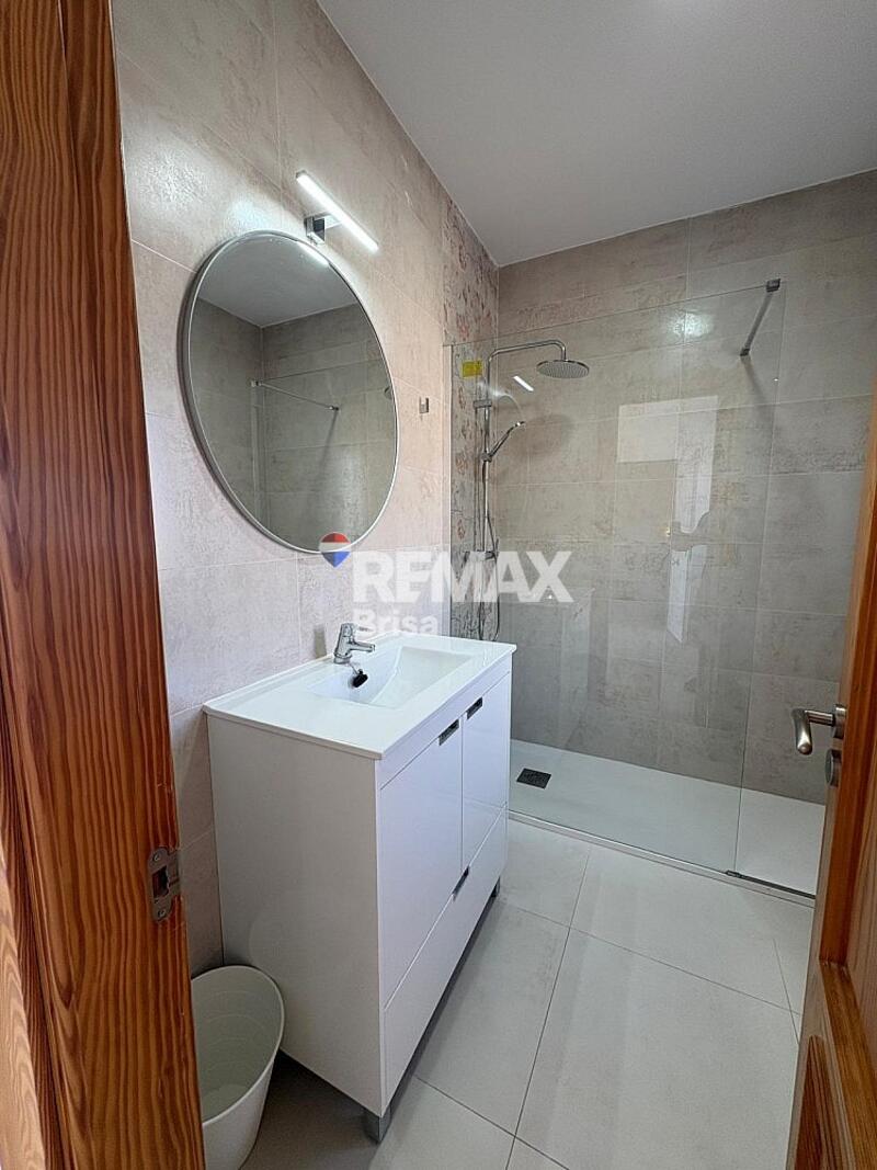 2 chambre Appartement à louer à long terme