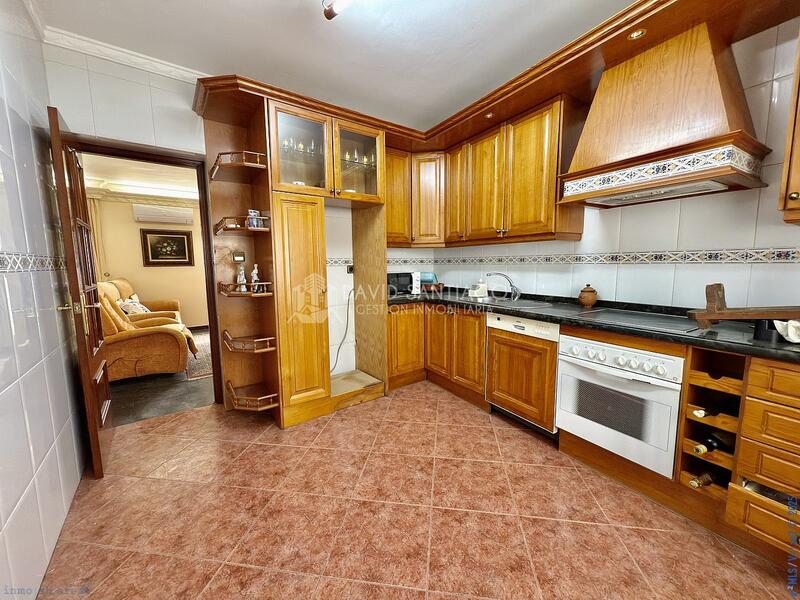 3 bedroom Townhouse for sale