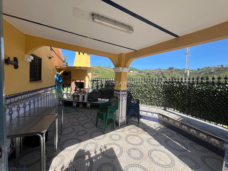 Villa en venta en Velez Malaga, Málaga