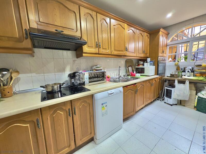 7 bedroom Villa for sale