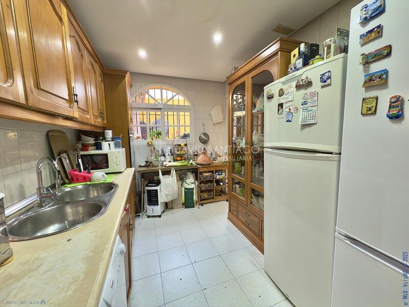 7 bedroom Villa for sale