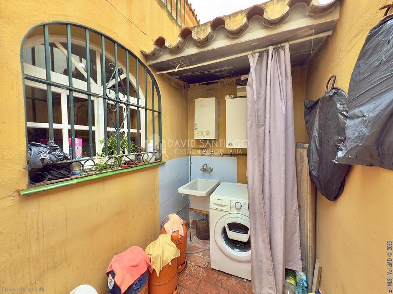 7 bedroom Villa for sale